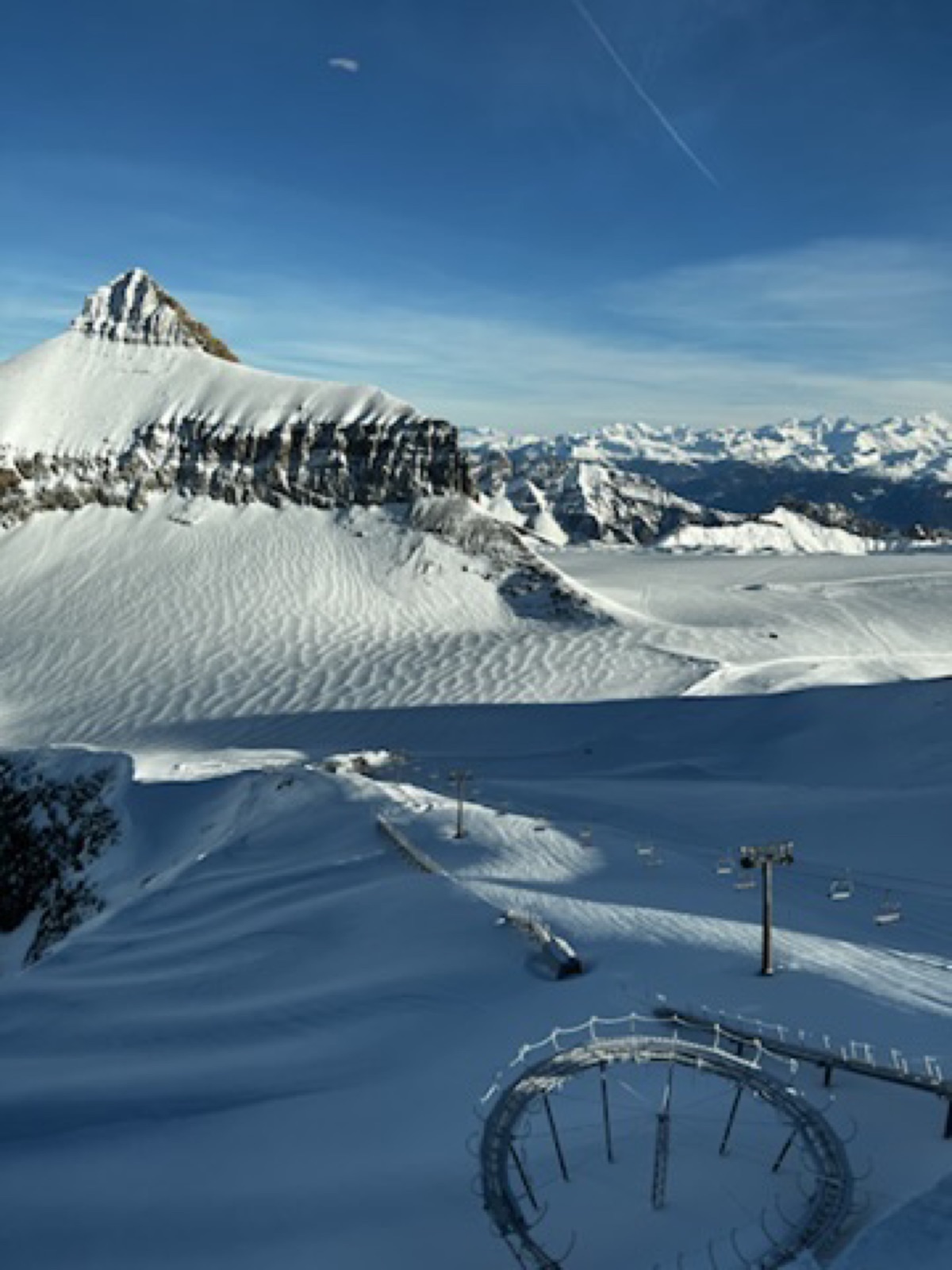Cable line above a snowy glacier route