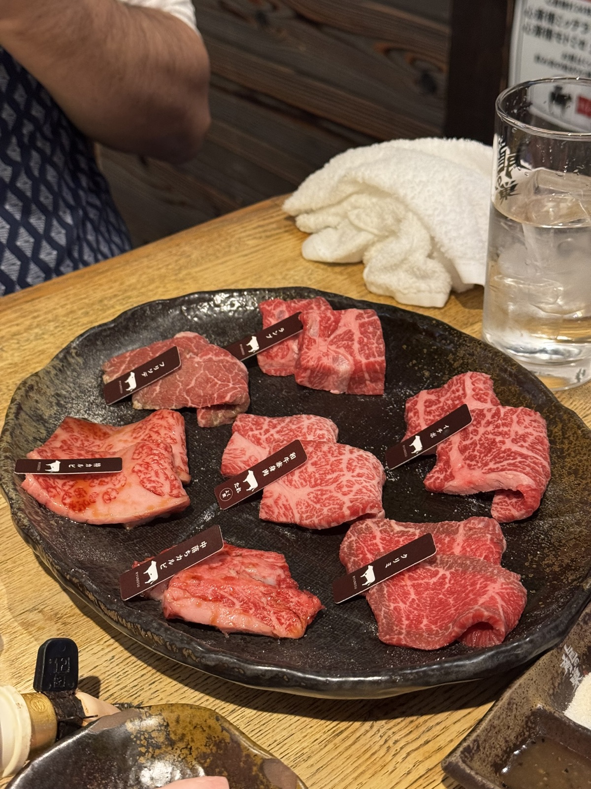 Assorted wagyu beef plate at Ryunosu in Osaka
